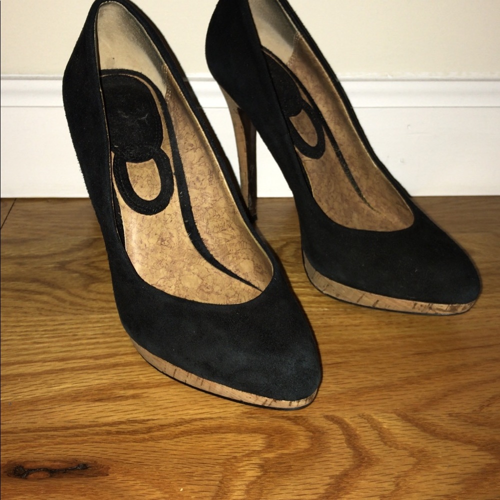 Charles David Black Suede Pumps